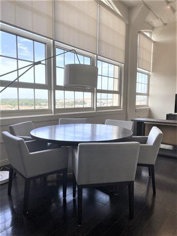 Building Photo - 2600 W 7th St