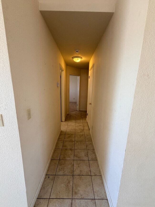 Building Photo - 1436 Pintail Cir