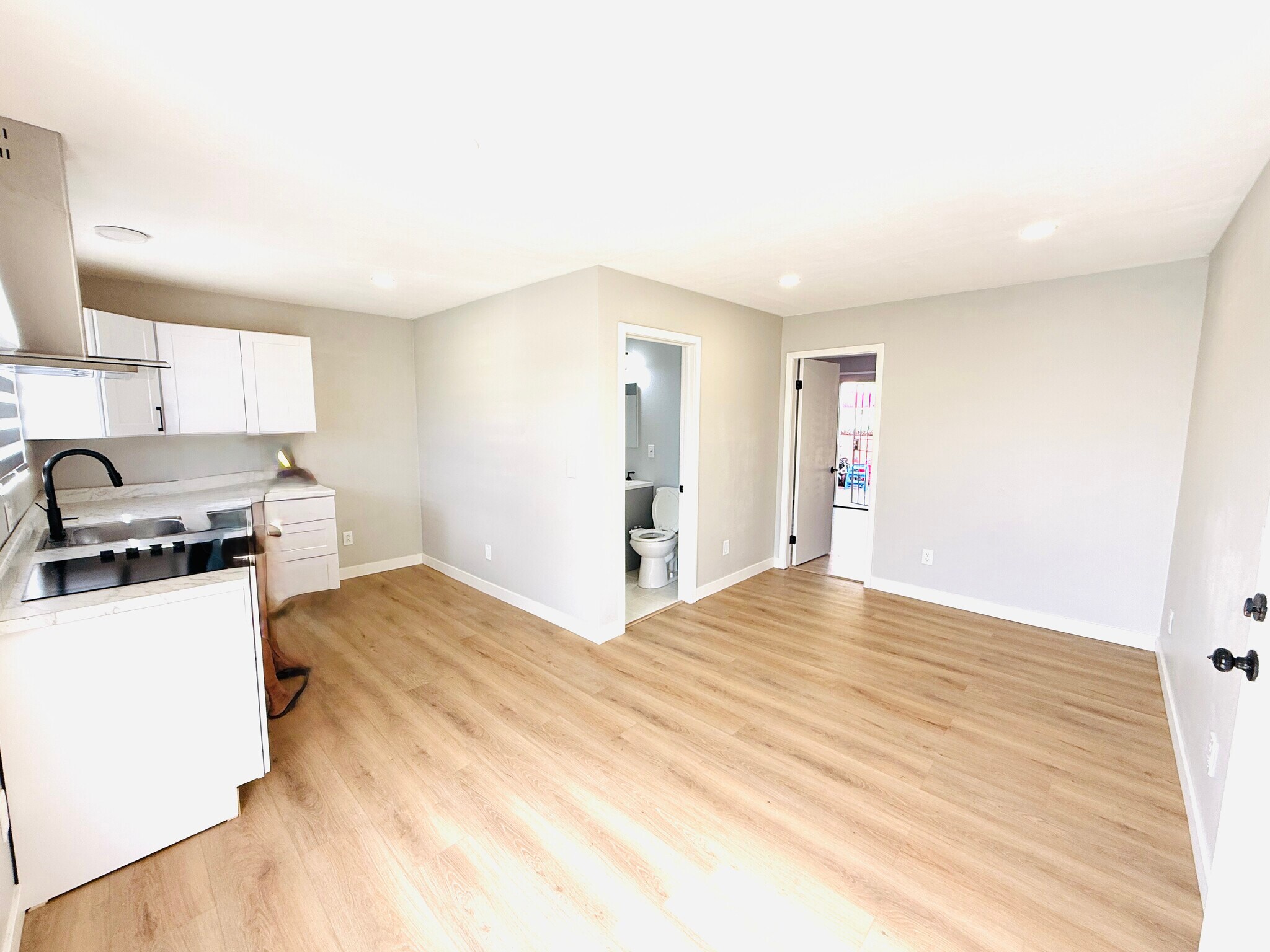 Kitchen/Living Room - 6186 Daisy Pl