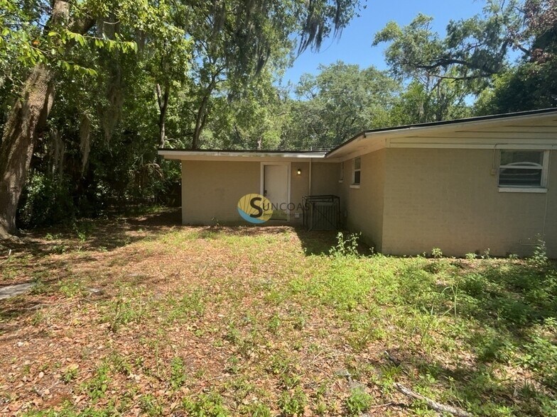 Building Photo - 7130 Richardson Rd