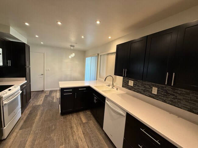 Building Photo - An Updated Leisure Village Home now available