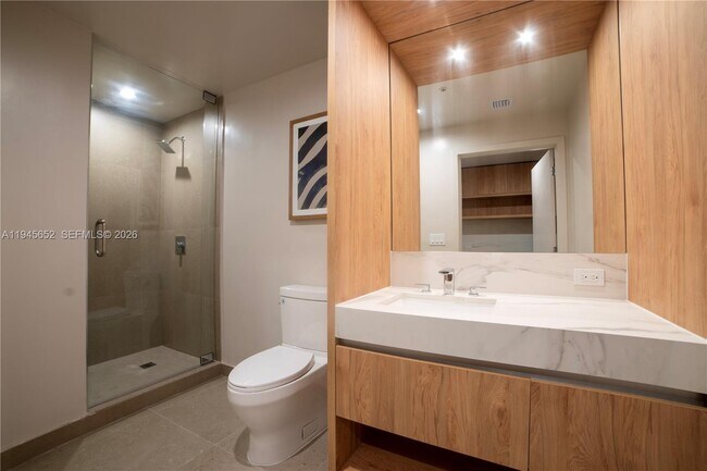 Building Photo - 11 NE 6th St