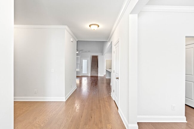 Building Photo - 3740 Sage Dr