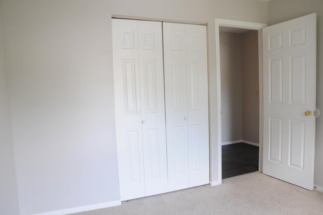 Bedroom 1 closet - 152 Farm Gate Ln
