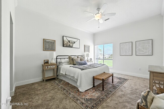 Building Photo - 16 Cove Rd