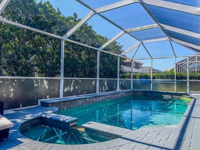 Building Photo - 241 Vista Loop