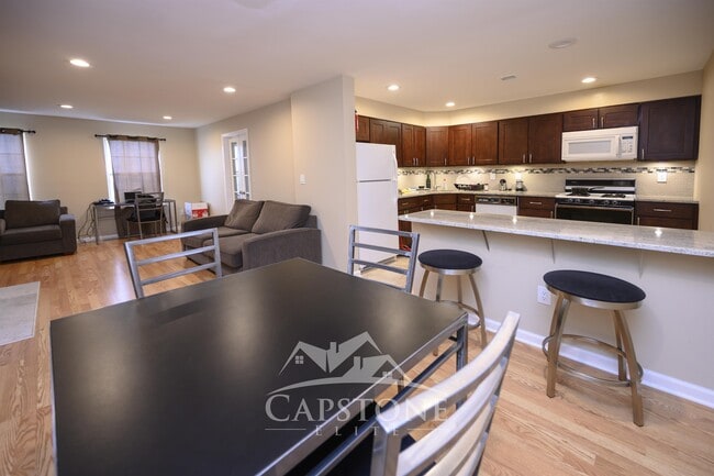 Building Photo - 4 Rutgers Dr