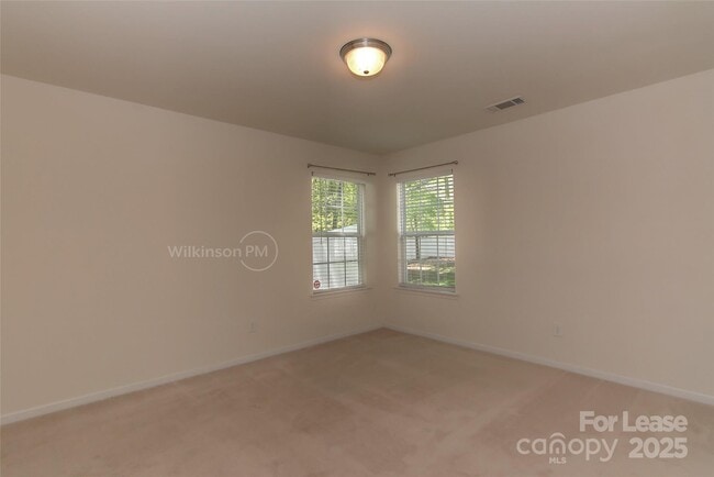 Building Photo - 9409 Pond Vista Court