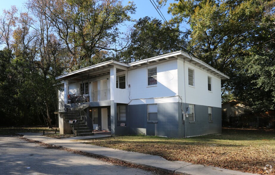 2000 Palafox St - Palafox Gardens-RENT SPECIALS