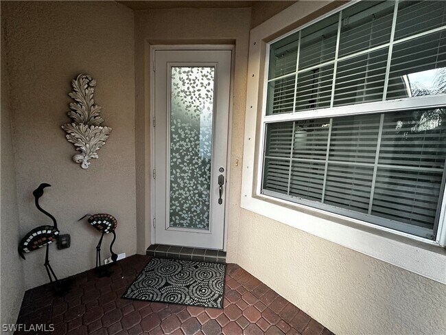 Building Photo - 10547 Carolina Willow Dr