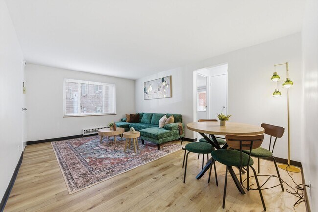 Building Photo - 298 Lumar Dr