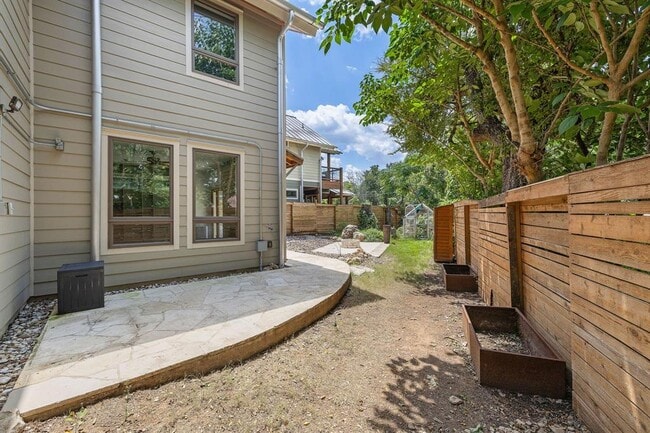 Building Photo - 3116 Sacbe Cove