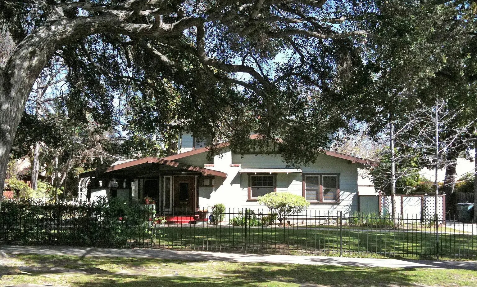 Building Photo - 1264 N Hudson Ave