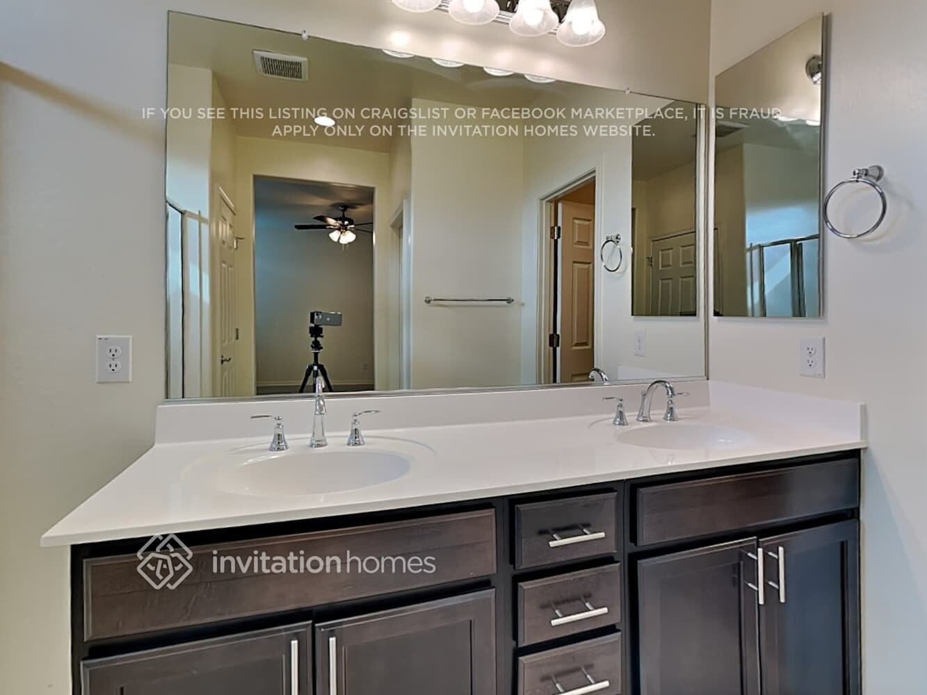 Building Photo - 5709 W Atlantis Ave