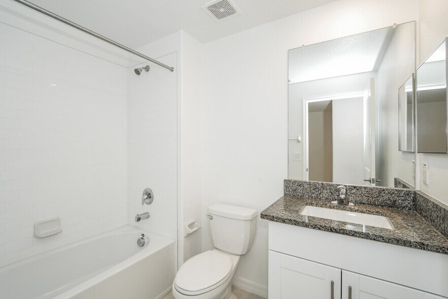 Building Photo - 2182 Azure Vw Wy