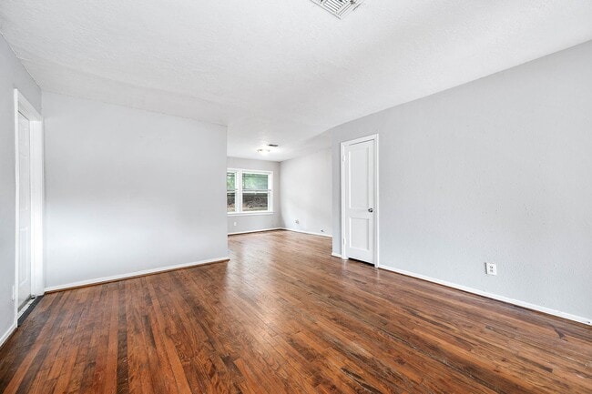 Building Photo - 3723 Odin Ct