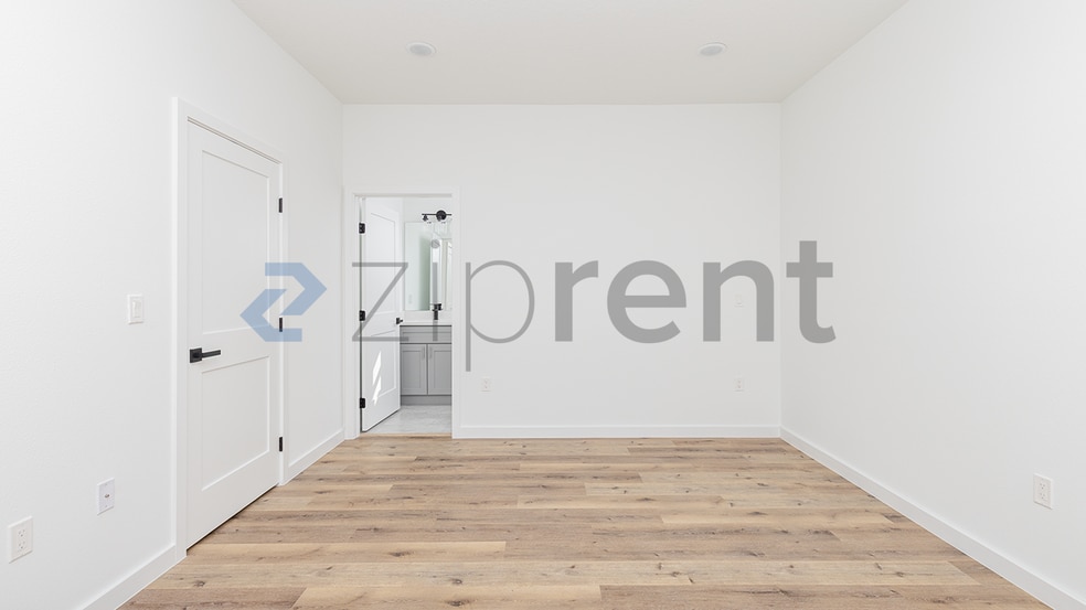 Building Photo - 7104 N Maltese Dr