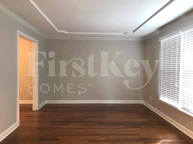 Building Photo - 14805 S Wyandotte Dr