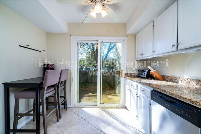 Building Photo - 1206 Ventura Pl