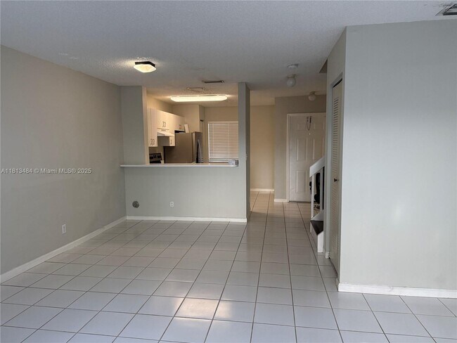 Building Photo - 17432 SW 140th Ct
