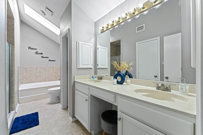 Building Photo - 9131 Big Bethel Dr
