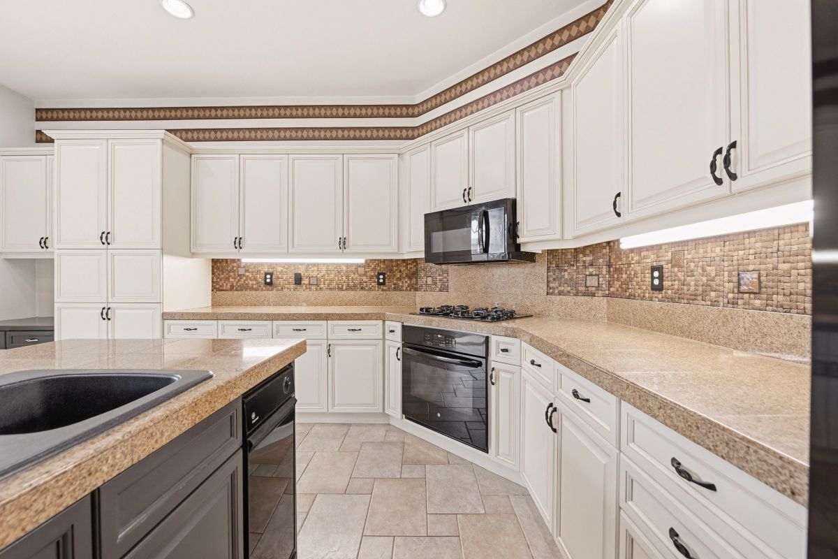 Building Photo - 5643 Willowmere Ln