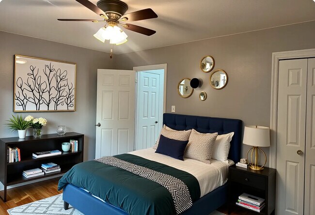 Building Photo - 1555 Monroe Ave