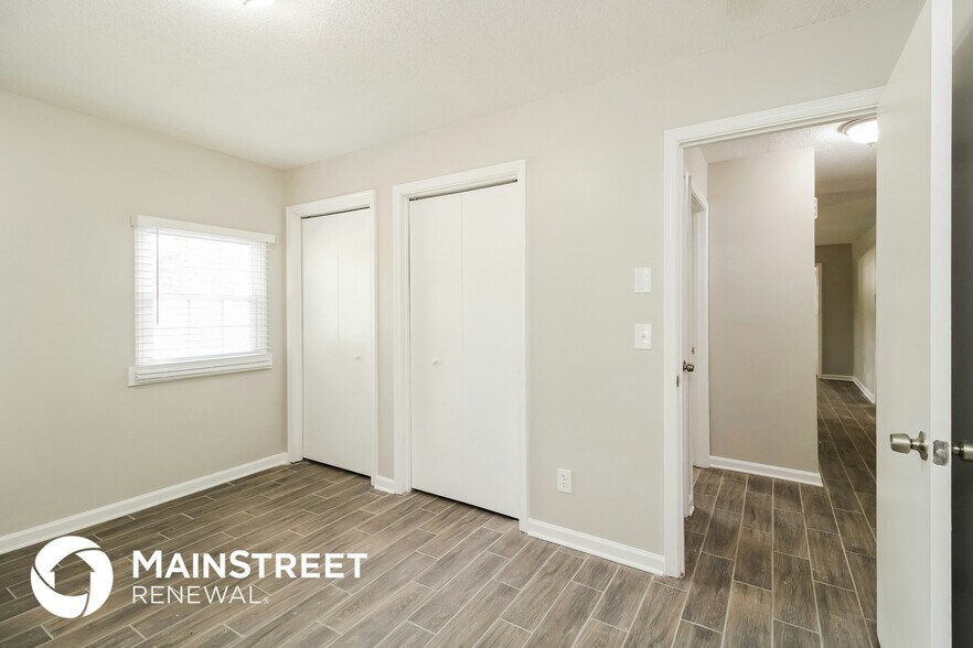 Building Photo - 4702 Yorkwood Dr