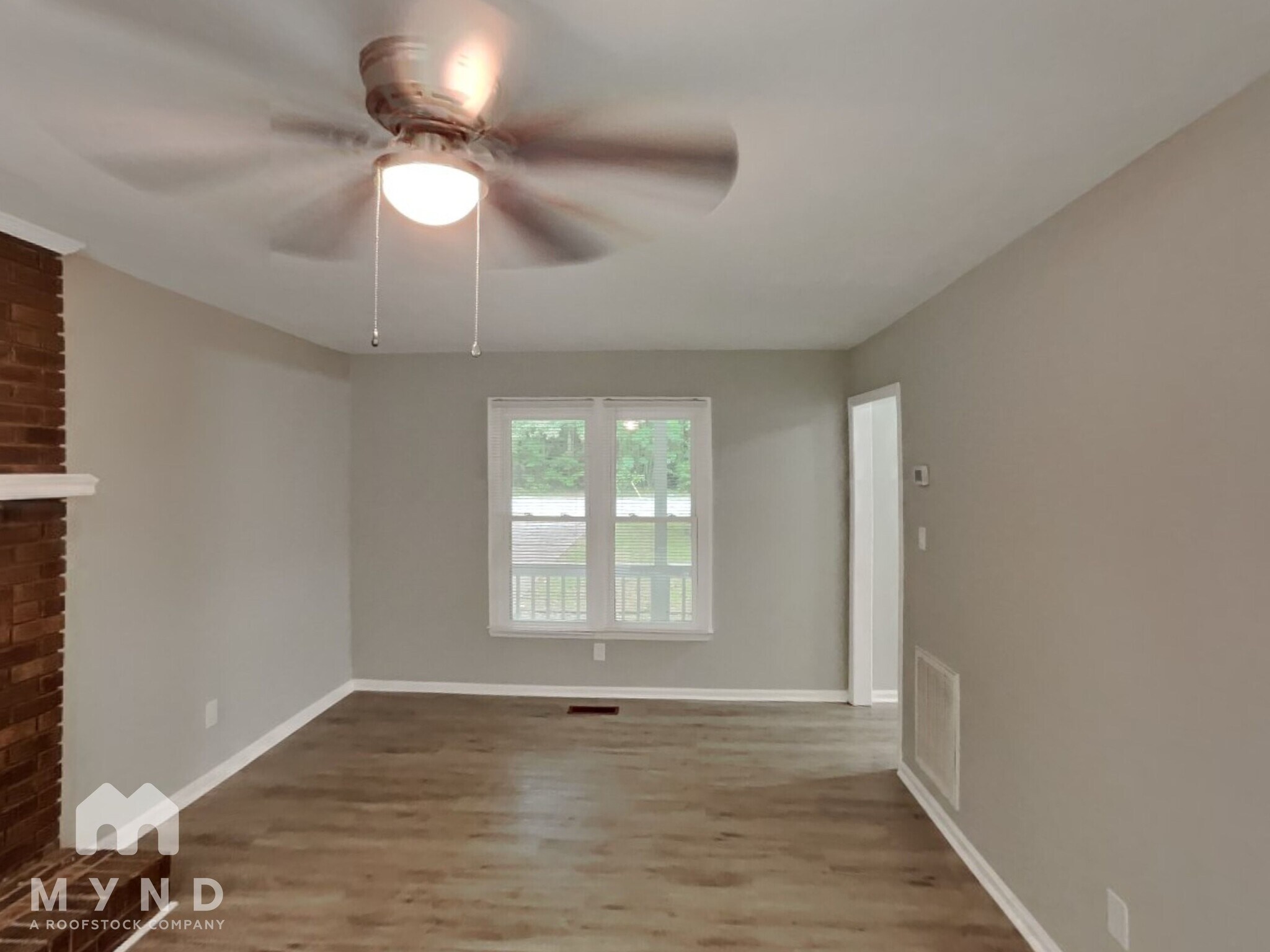 Building Photo - 4620 Hickory Grove Rd