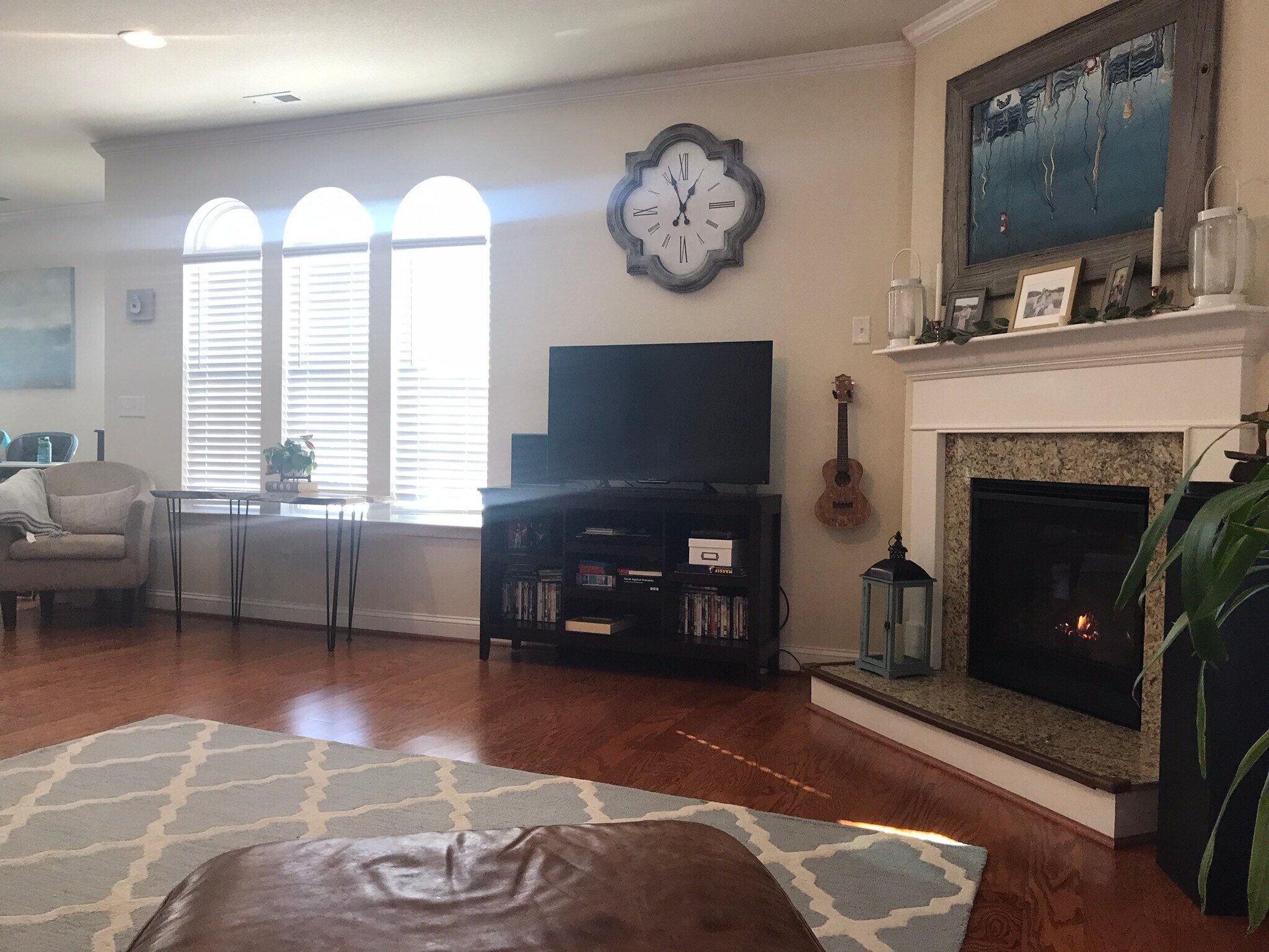 Building Photo - 7571 Villa Ct