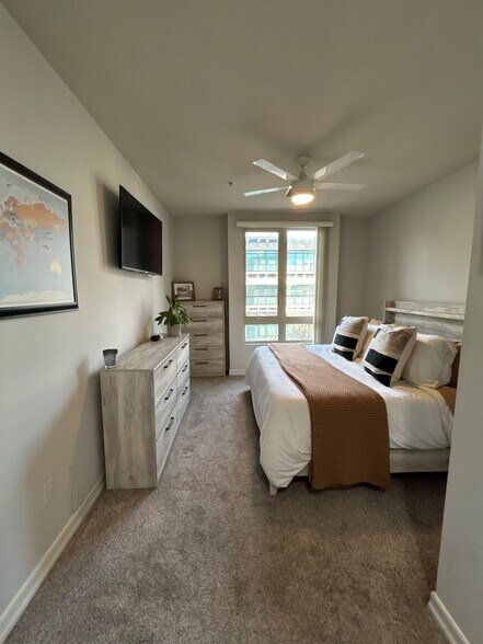 Building Photo - 1465 C St