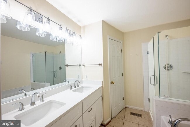 Building Photo - 5920 Terrapin Pl