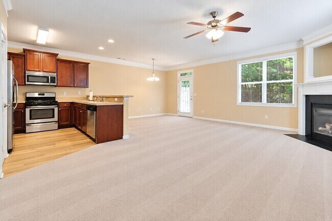 Building Photo - 7065 Blairs View Dr