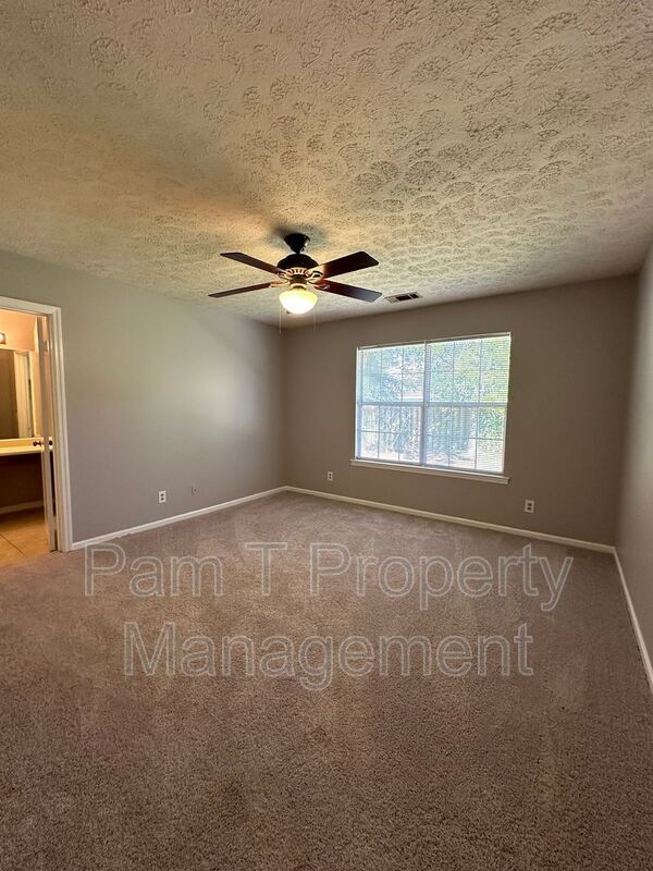 Building Photo - 110 Gunpowder Dr