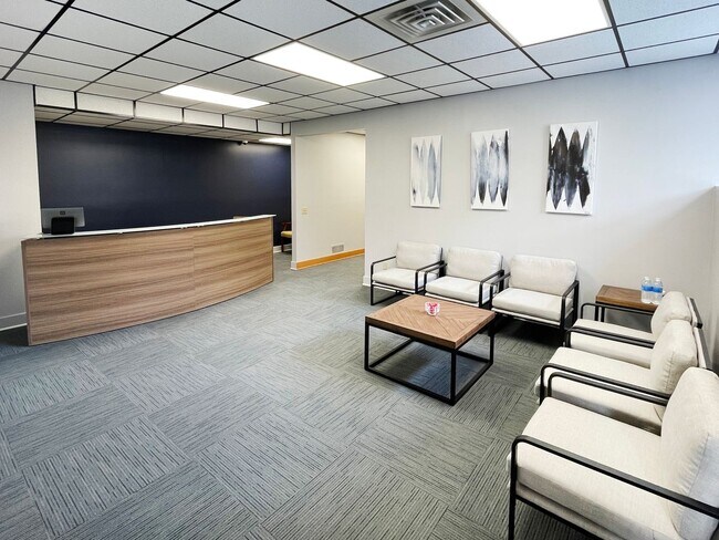 Building Photo - 1920 Monroe St