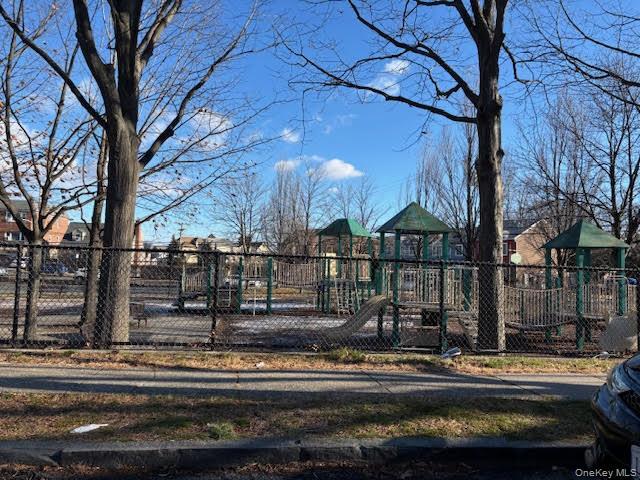 Building Photo - 50 Huber Pl