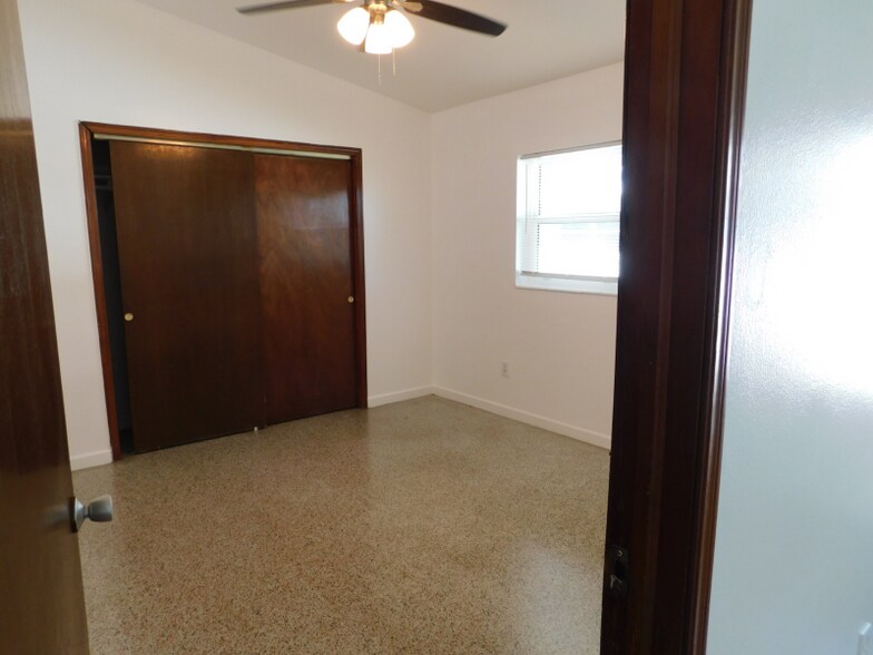 Building Photo - 1811 Highland Ave