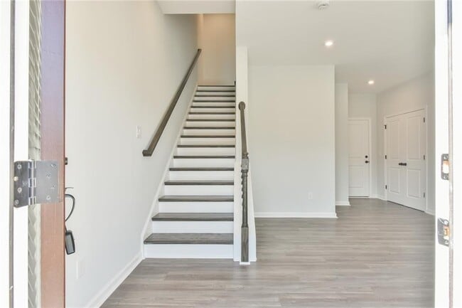 Building Photo - 2282 Whistler Wy NE