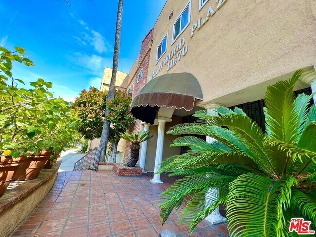 Building Photo - 11670 W Sunset Blvd