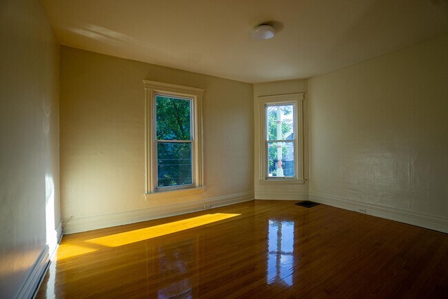 Building Photo - AVAILABLE 8/1/2026 - Second Floor Apartment