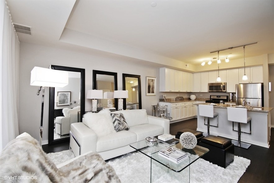 Building Photo - The Residences of Orland Park Crossing