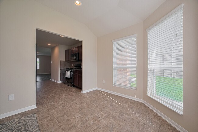 Building Photo - 2315 Zephyr Ln