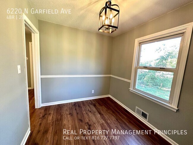 Building Photo - Completely Renovated 4 Bedroom home with b...