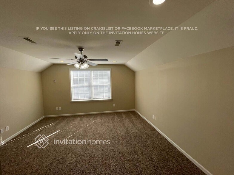 Building Photo - 12231 Fullerton Ct