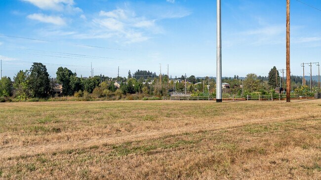 Building Photo - 18715 NW Lapine St