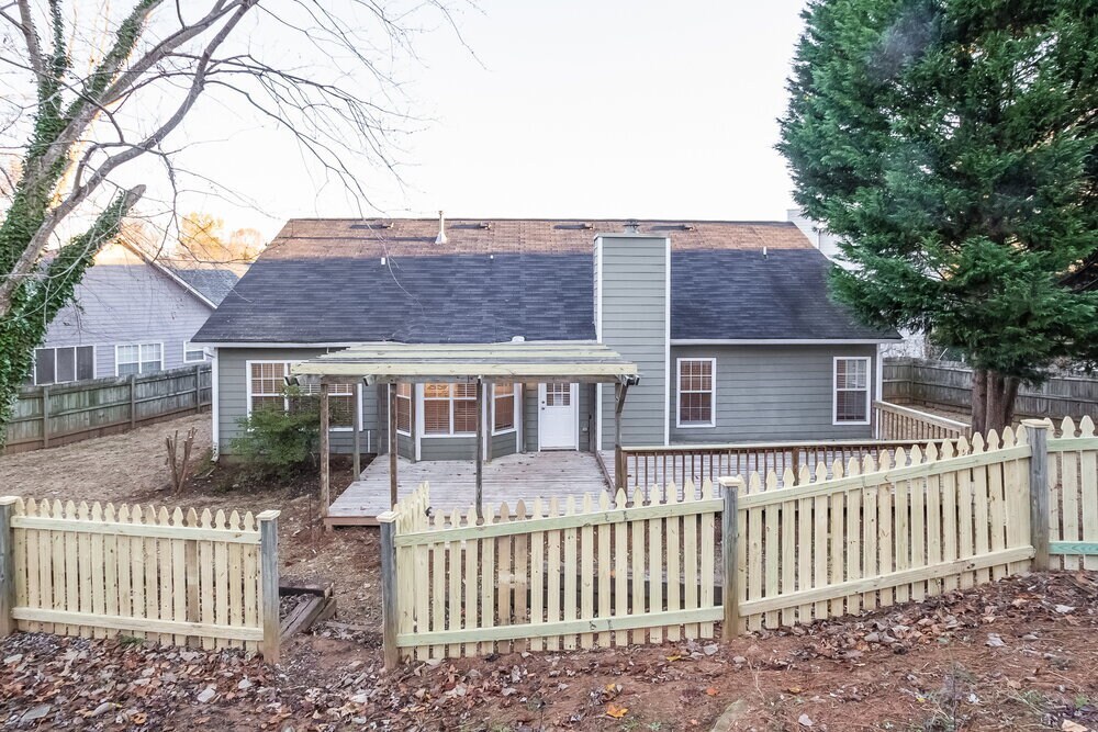 Building Photo - 865 Chatham Park Dr SW