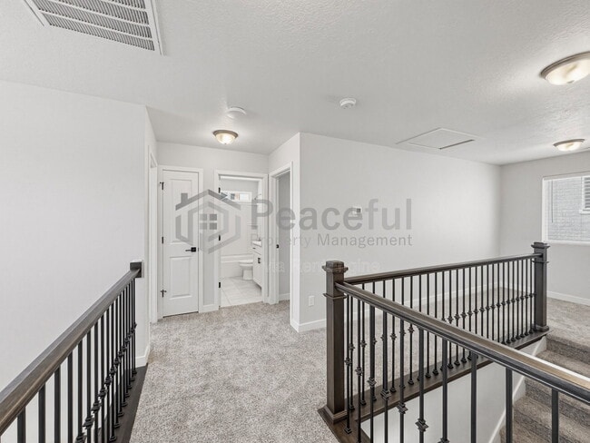 Building Photo - 2102 W 3250 S