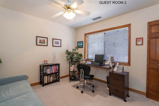 Building Photo - Four Bedroom in the Pines of Prescott