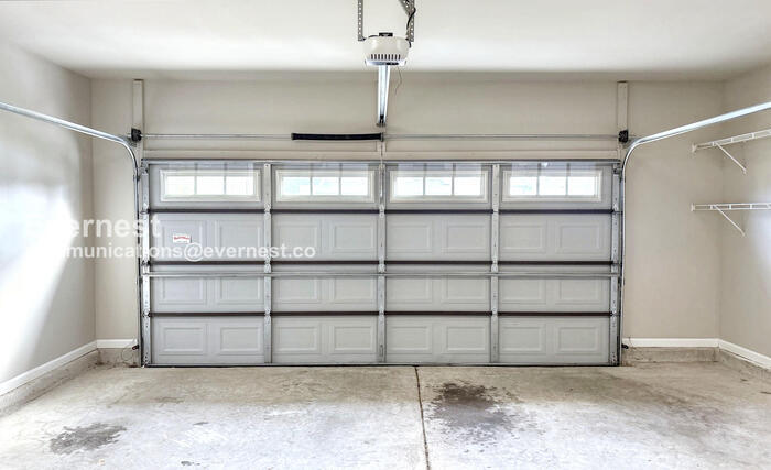 Building Photo - 115 Kretzer Ct