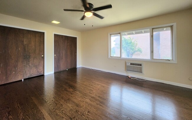 Building Photo - 818 Concord Ln